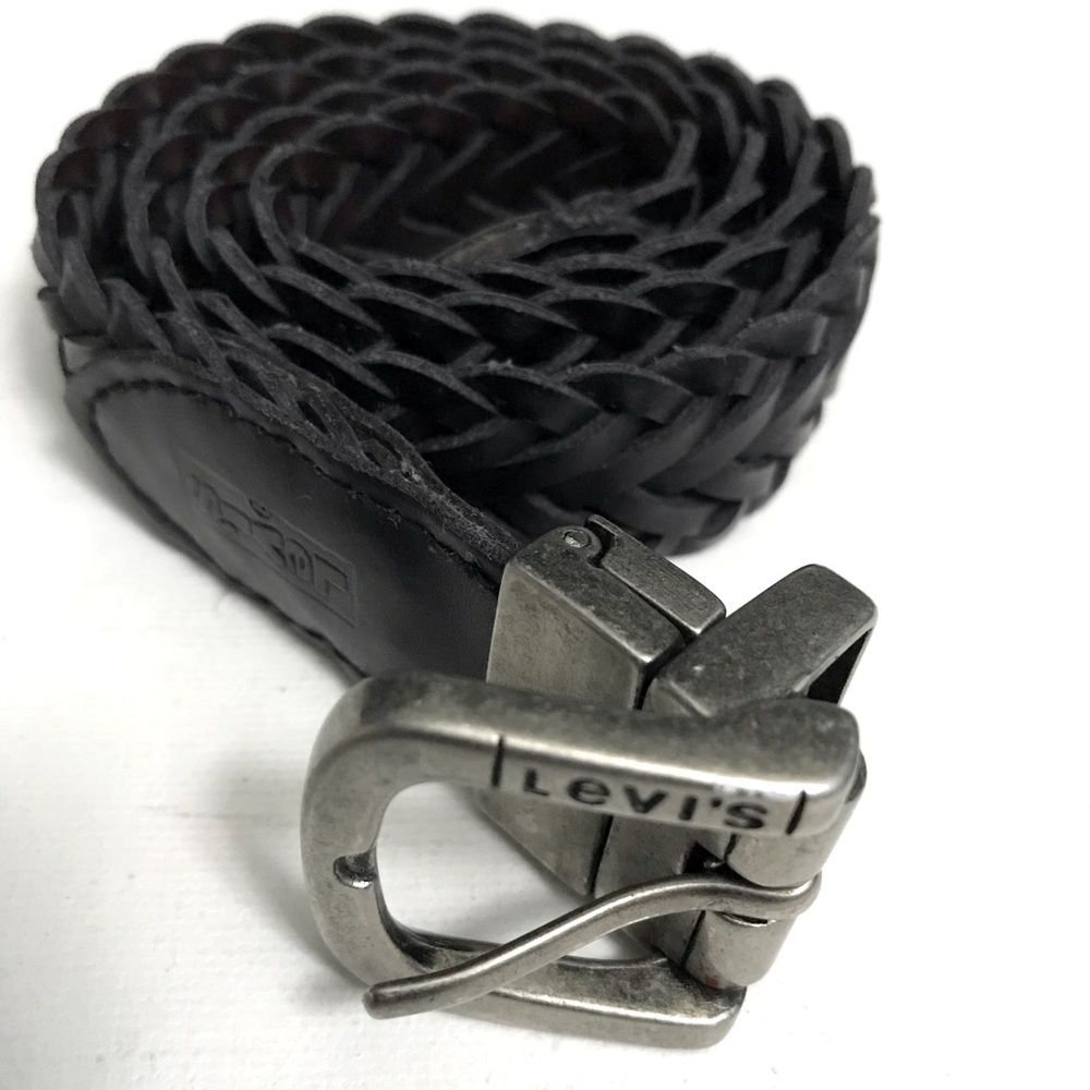 Levi’s reversible leather black or brown boy’s braided belt, size